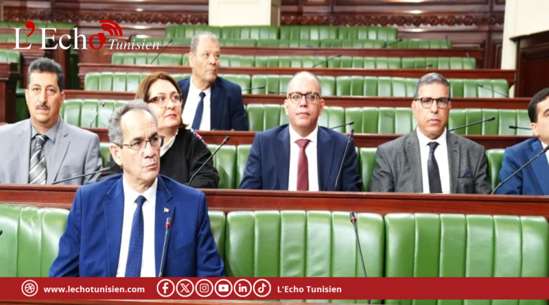 قريبا: انطلاق دراسة الملفات لانتداب 1350 من حاملي شهادة الدكتوراه