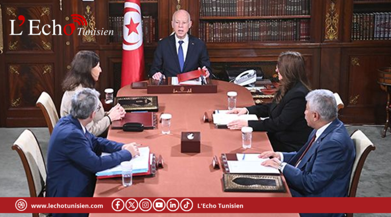 رئيس الدّولة ينظر في تطبيق أحكام الفصل المتعلق بالترفيع في الأجور