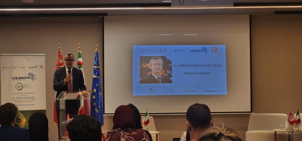  S.E. Alessandro Prunas, ambassadeur d'Italie en Tunisie