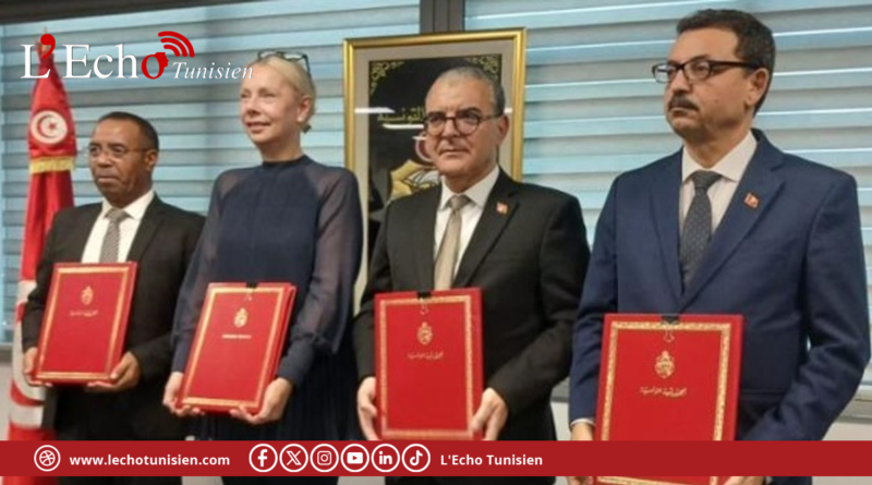 توقيع  اتفاقيتي ضمان بين الجمهورية التونسية والبنك الافريقي للتنمية