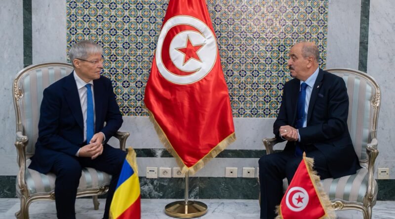 OIF : Mohamed Ali Nafti reçoit Dacian Cioloș, candidat à la tête de la Francophonie