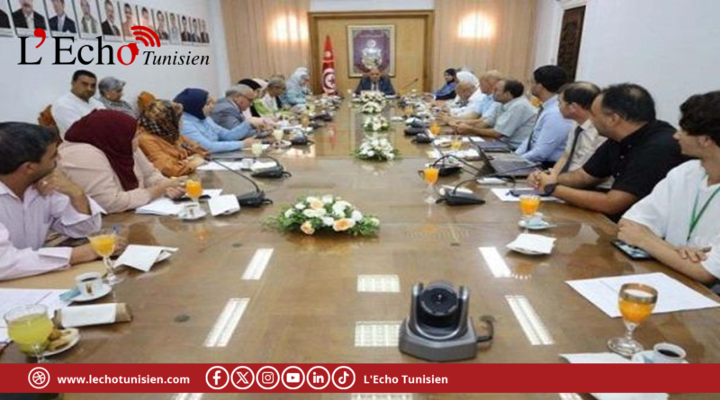 وزارة الشؤون الدينية تطلق منظومة للتصرف في الإطارات المسجدية